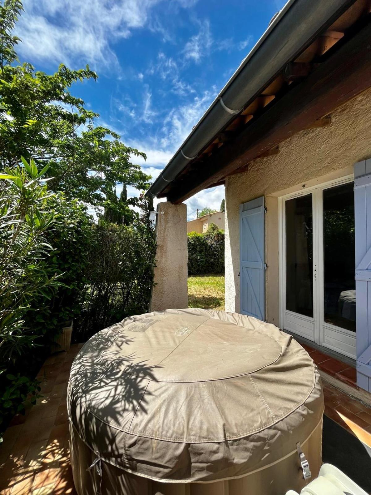 Provencale - Piscine-calme *